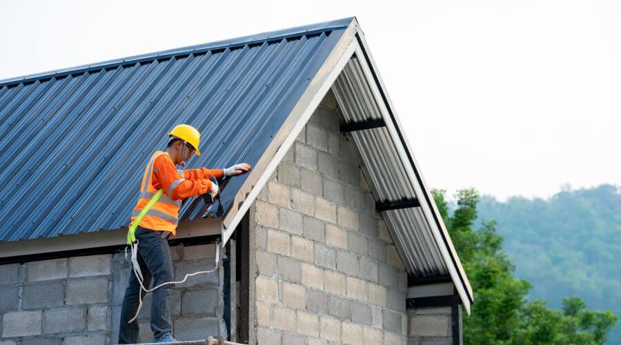 Professional gutter cleaning in Dryden, MI